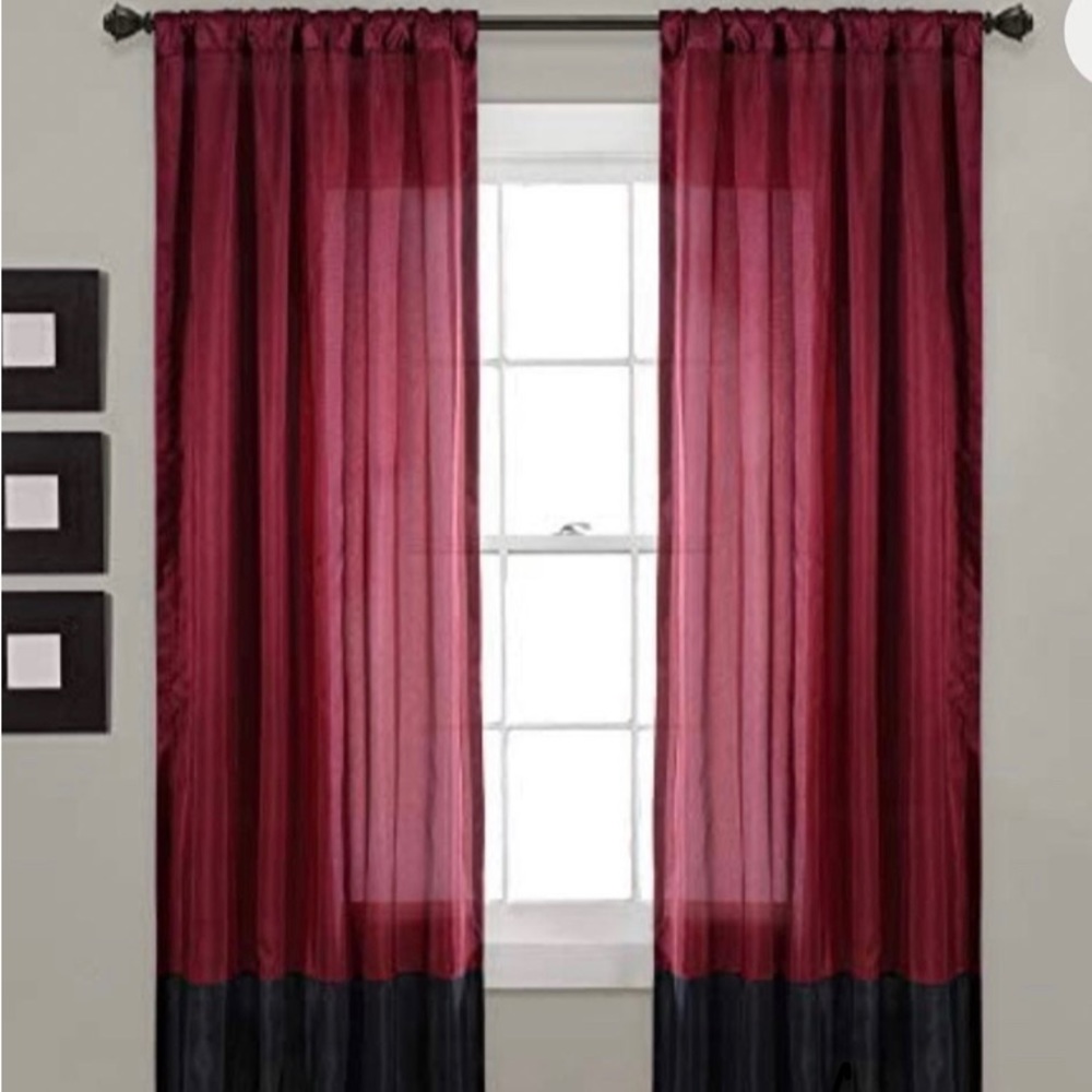 NWOT Lush Decor Burgundy and Black Ombré Curtains